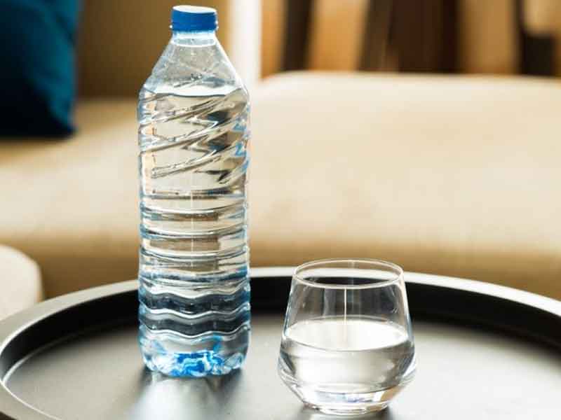 top-19-how-many-cups-of-water-are-in-a-bottle-the-100-new-answer